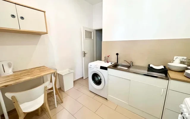 Möbliertes 2-Zimmer Apartment am Schloss Charlottenburg 2