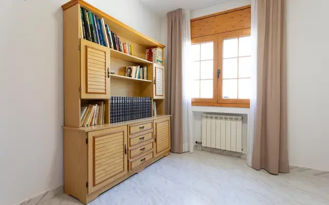 house near Carrer Salze 2