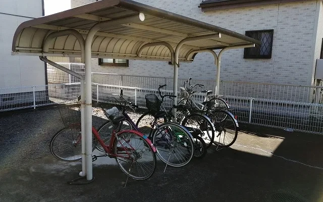 レオパレス四季 3