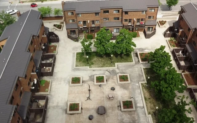 Capitol Centre Court Apartments 1