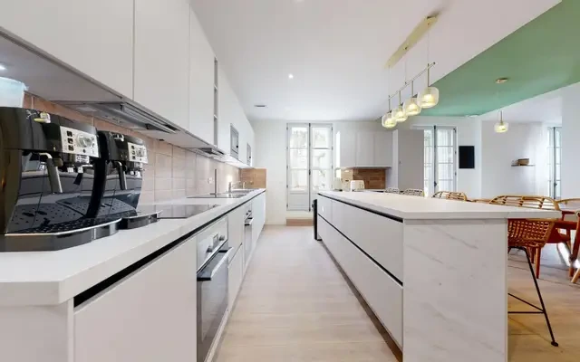 Nice double ensuite bedroom near Parc Clemenceau 1