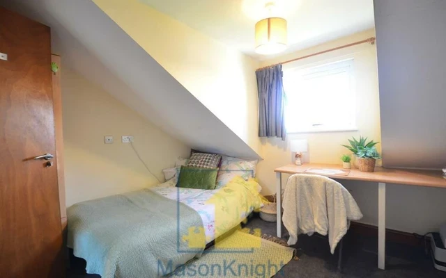 Entire Place·6B2B···9 Rose Cottage, Hubert Road 4