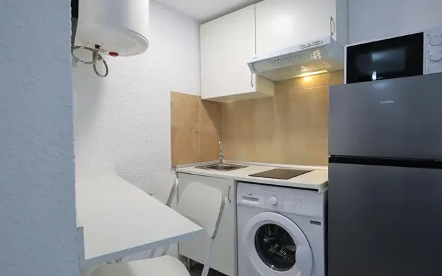 studio near Calle Manola Y Rosario 4
