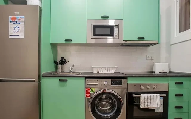 Gran Via de les Corts Catalanes Barcelona 08015 Spain 4