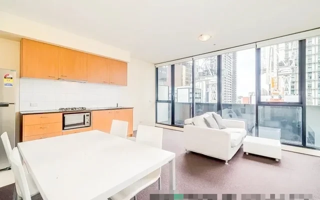 455 Elizabeth Street 2