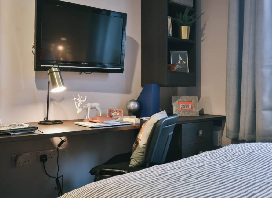 Classic Smaller Studio