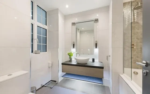 Peters Court, Porchester Road, London, W2 5DR 1