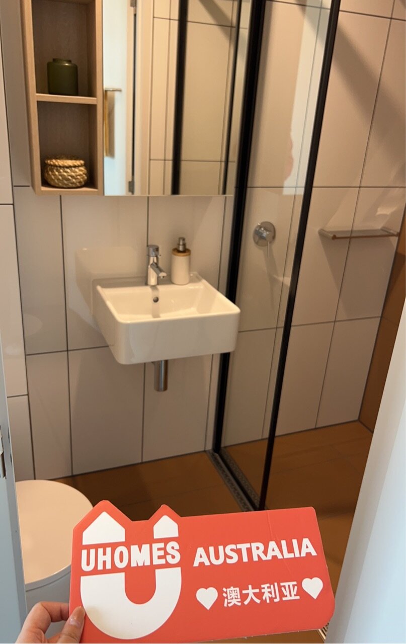 Single Bedroom – 6 Share Apt