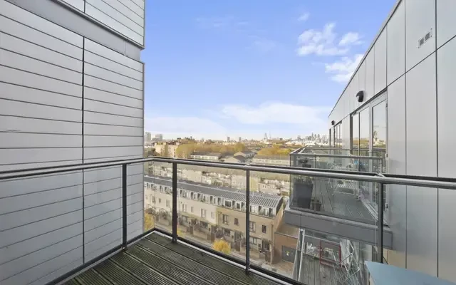 Moro Apartments, London E14 1