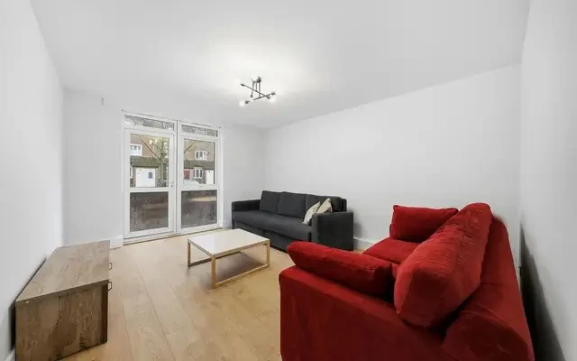 Leander Road 29912# 1