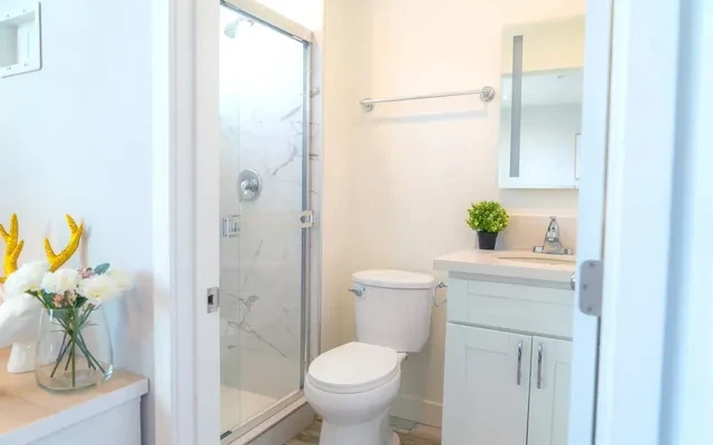 3098 1/2 S Normandie Ave (9B9B) 2
