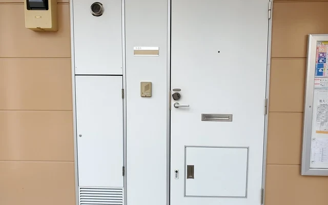 レオパレスプルミエ 4
