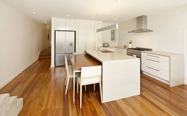 105 Danks Street, Albert Park 1