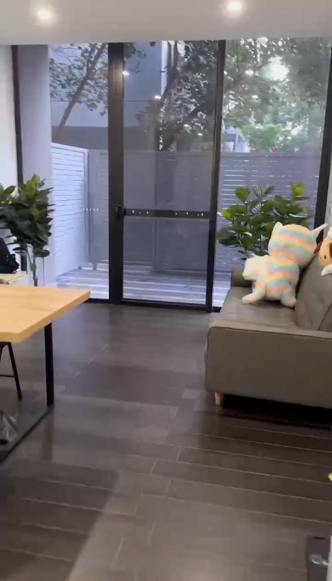 10 Defries Avenue 3