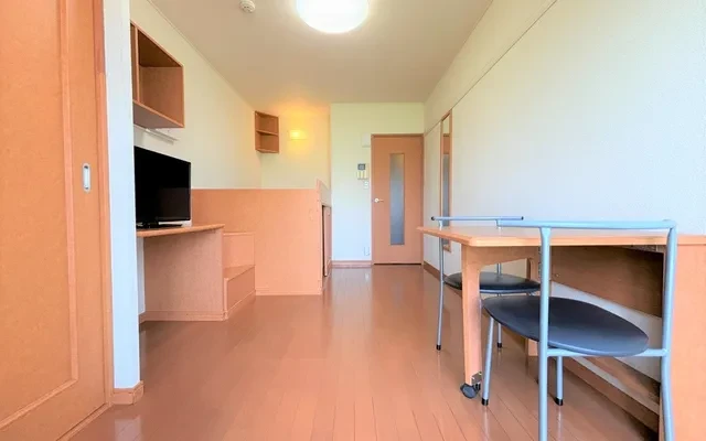 レオパレス八幡 - Shimizu Town Sunto District student accommodation - 101号房间(带独立厨房)