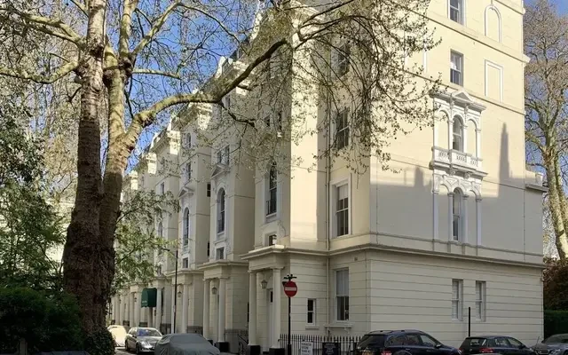 Kensington Gardens Square 12655# 4