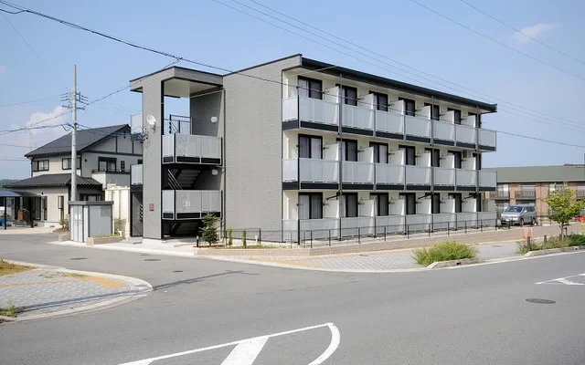 レオパレスモンターニュ 0