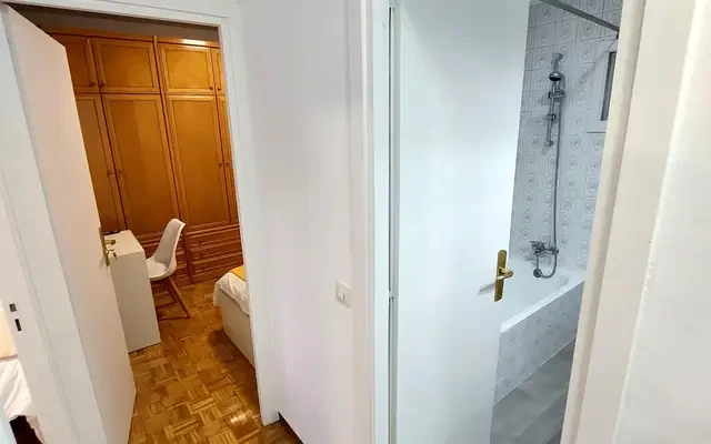 apartment near Calle de Añastro 1