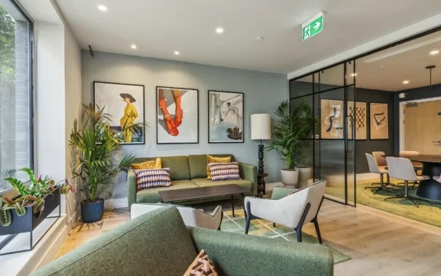 LH-The Apiary, The Mall, Ealing 4