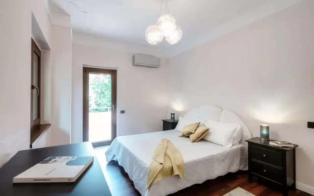 Villa Sofia with Swimming Pool & Lake Como View 3