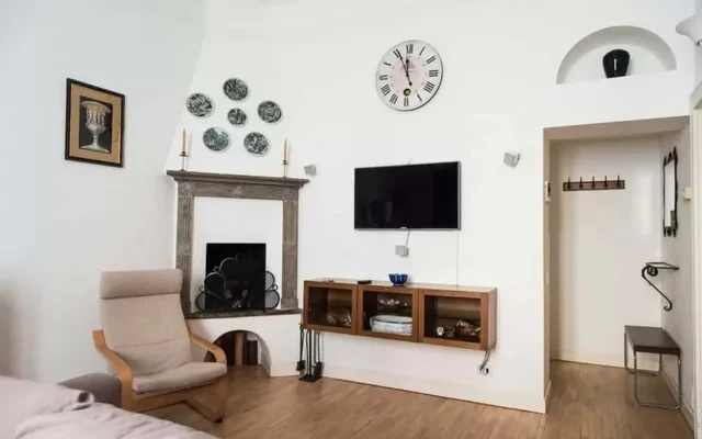 Classic 1-bed flat near Basilica di Sant'Ambrogio 3