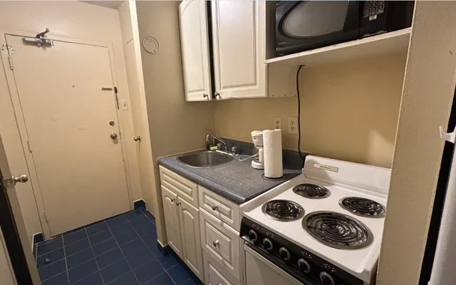 100 Pembroke Street - Toronto student accommodation - Studio Apartment
