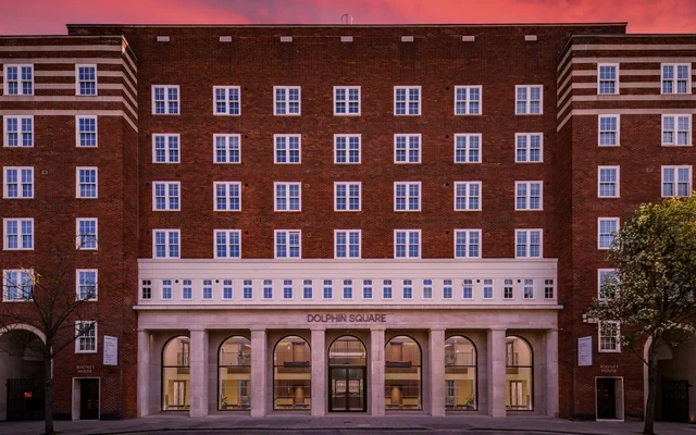 Dolphin Square 4