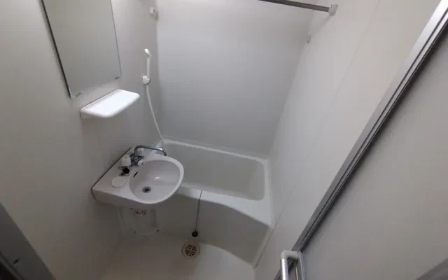 レオパレスＭＩＬＫ 4