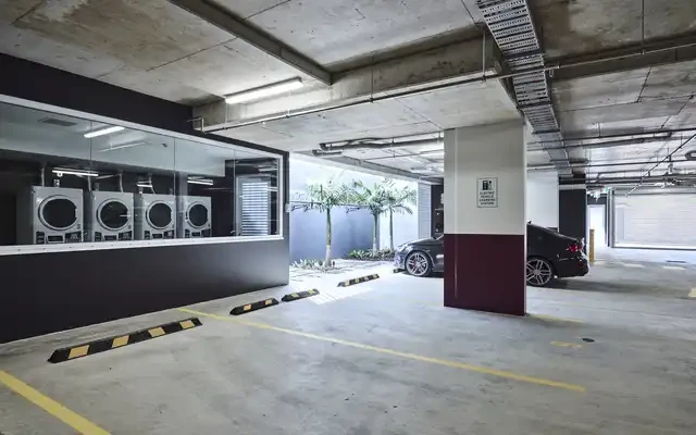 UKO Alexandria 4