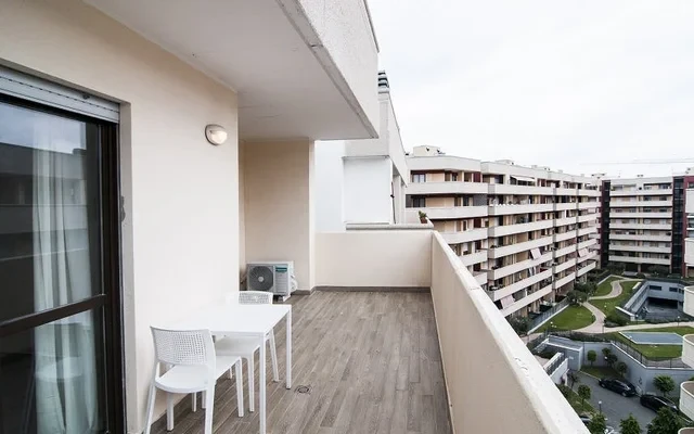 Via Luigi De Marchi 3