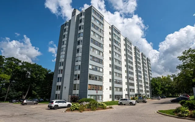 500 & 560 Proudfoot Lane 0
