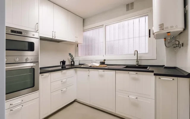 Calia - 3 bedrooms and balcony in Prosperidad 1