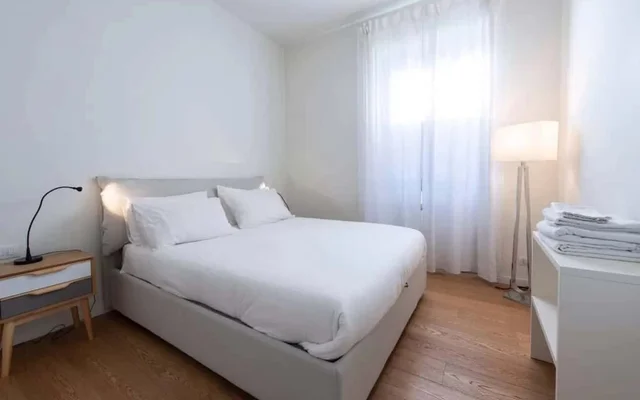 Apartment in Via Federico Confalonieri 4