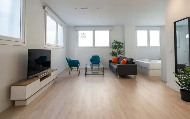 Estudio en Centro de Valencia B1 2