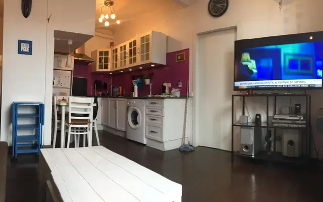 Cozy atic with private terrace in Barcelona center 3