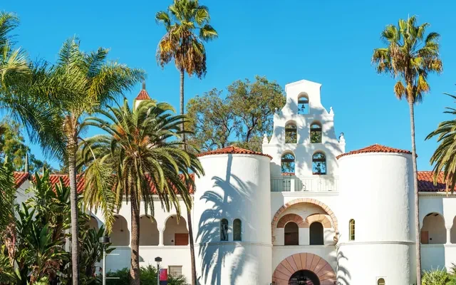 Fifty Twenty-Five Apartments - San Diego student accommodation