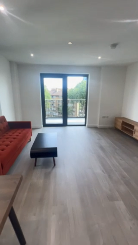 CM-Azure Apartments