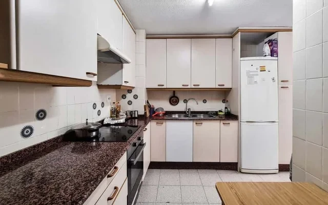 Piso de 4 habitaciones en Camins Al Grau 4