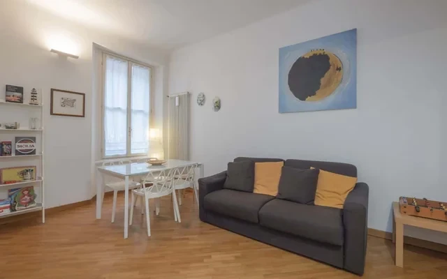Bilocale in Via Paolo Giovio 4 3