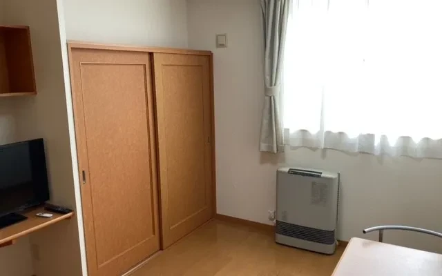 レオパレスひまわり 4