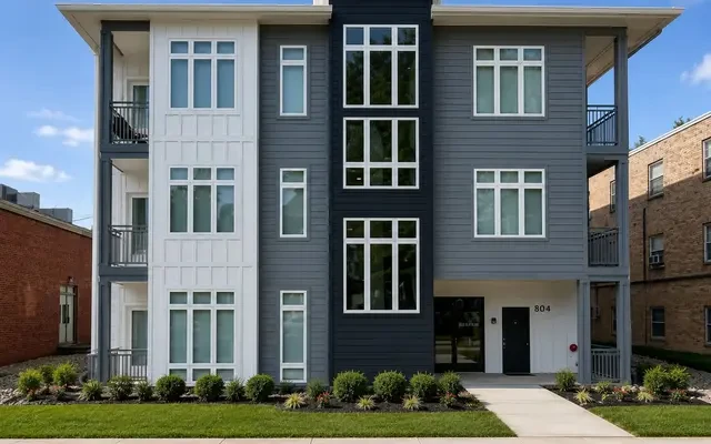 305 W Clark St Champaign IL, 61820 - Champaign student accommodation