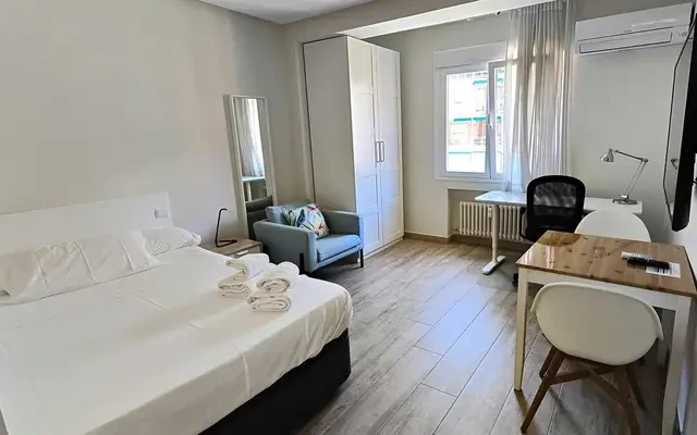 studio near Paseo de la Castellana 4