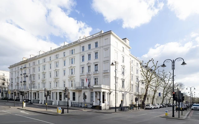 Fifty One London 1