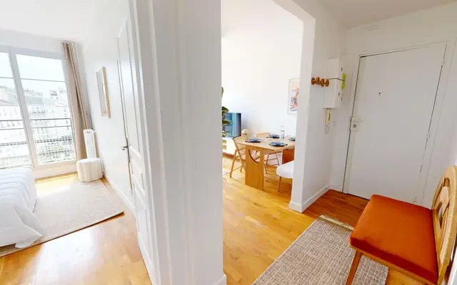 1 Square Jean Thebaud, 75015 3