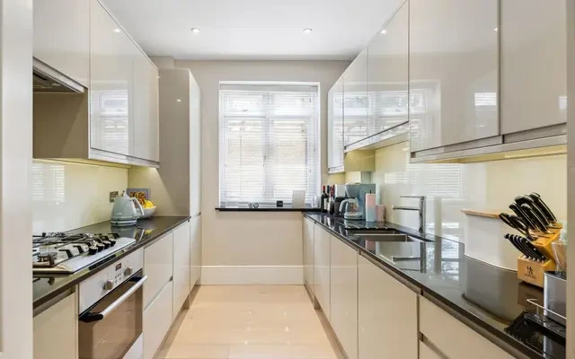 Addison Road, Kensington, London, W14 8ED 1