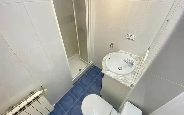 apartment near Calle Escoriaza 4