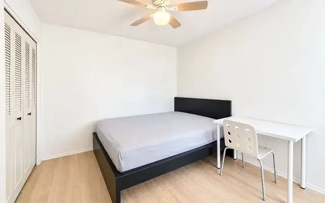 1320 E Palmdale Dr - Tempe student accommodation - 4b2b-room2