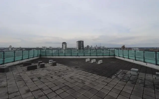 apartment in Poplar 1