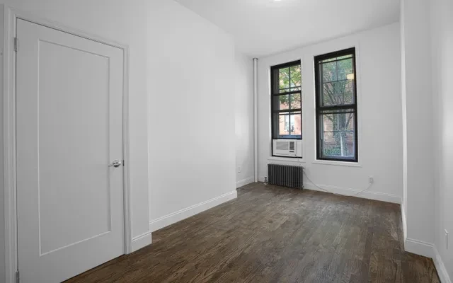 148 West 10th Street 2