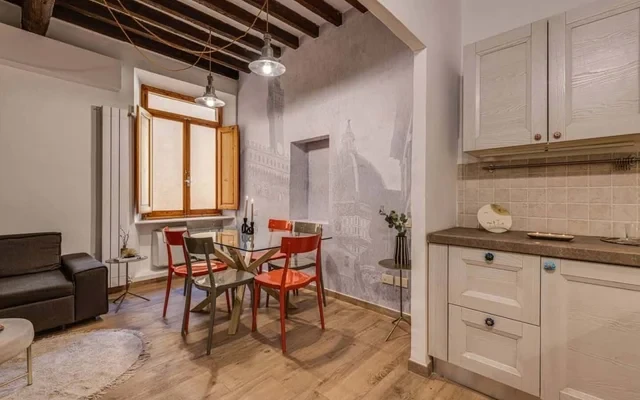 Laurel Apartment 4